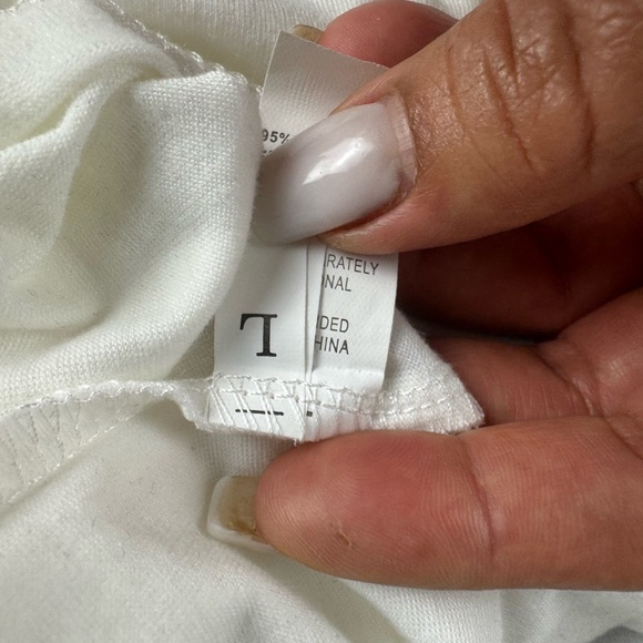 Bow with Clothes Brands Like Forever 21 And Pretty Little Thing - Picture 3 of 9